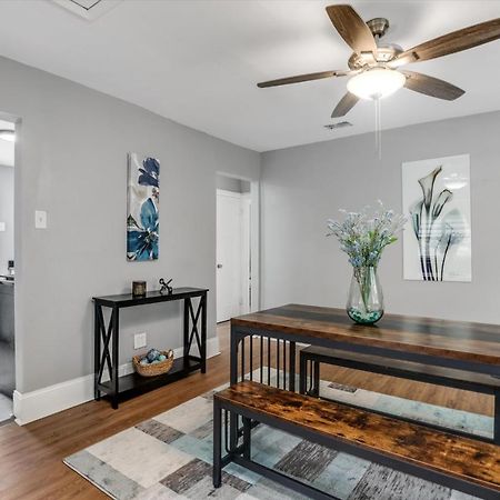 Modern & Cozy East Side Gem ~ Queen Beds ~ Parking 底特律 外观 照片
