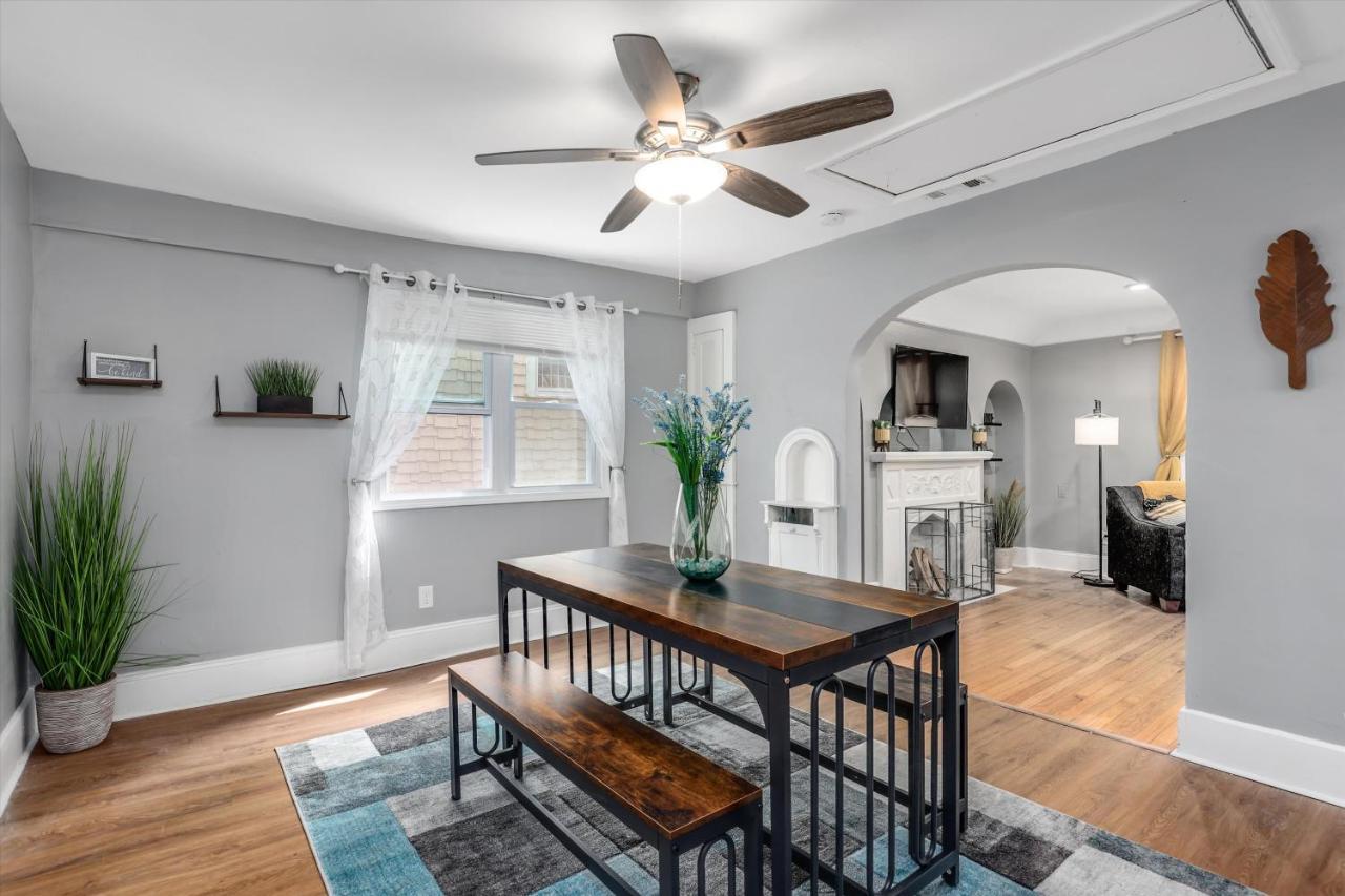 Modern & Cozy East Side Gem ~ Queen Beds ~ Parking 底特律 外观 照片